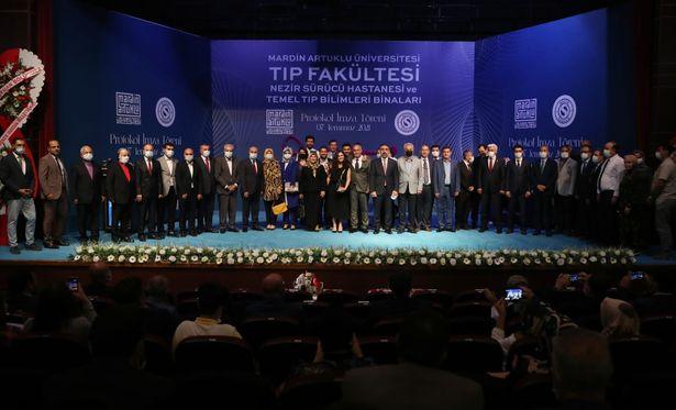 Mardin Artuklu Üniversitesi Tıp Fakültesi ve hastane binası için imzalar atıldı