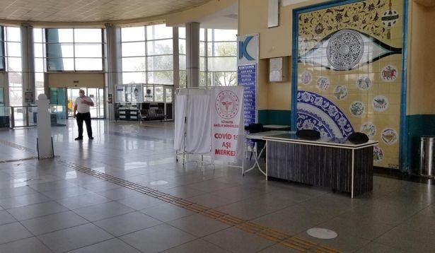 Otobüs terminalinde aşı isimlerini bağıran sağlık görevlisi hakkında soruşturma