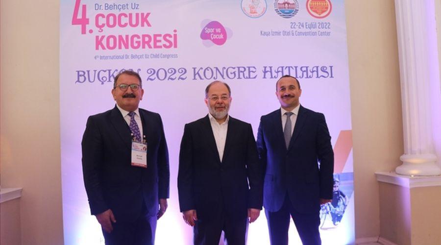 Recep Akdağ İzmir'de konuştu: 'Aile hekimlerini denize dökeceğiz' demişlerdi