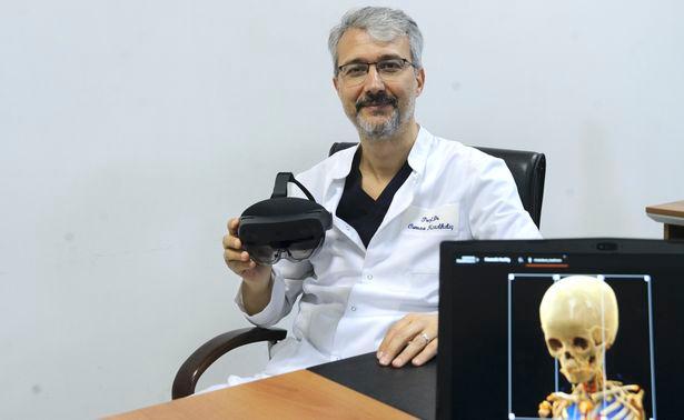 Sinematik gerçeklik ameliyathanelere giriyor! Klinik görüntüler 3 boyutlu incelenebiliyor