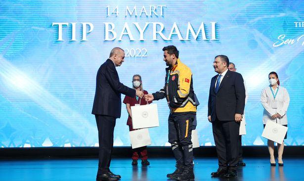 14 Mart Tıp Bayramı ödülleri sahiplerini buldu