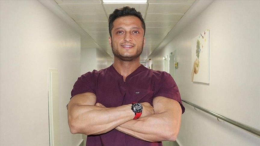 Vücut geliştirme bölge birincisi doktor, Türkiye şampiyonluğuna hazırlanıyor