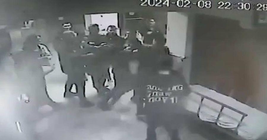 Çanakkale'de saldırıda hayatını kaybeden hastanın ağabeyinden doktora saldırı; serbest bırakıldı