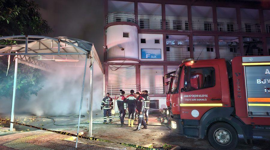 Adana'da eski hastane yangınında 2 çocuğa gözaltı
