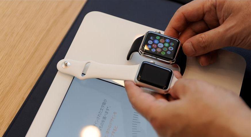 Apple, kandaki oksijen seviyesini ölçme özelliği kaldırılan akıllı saatlerin satışına devam edecek