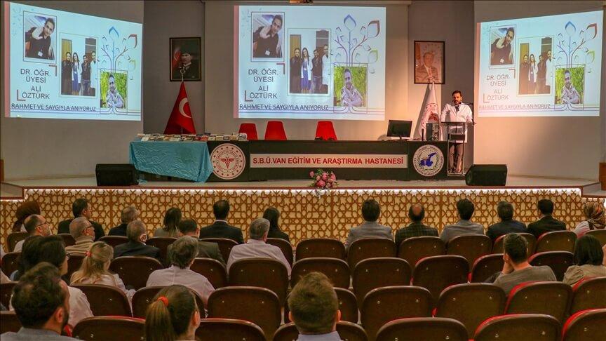 Depremde hayatını kaybeden Dr. Ali Öztürk, Tıp Bayramı'nda anıldı