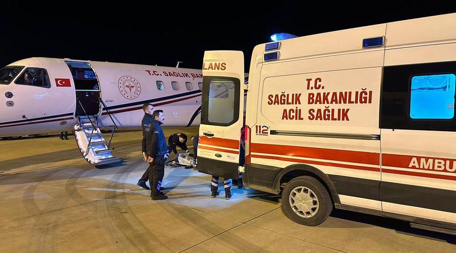 Mardin'de ambulans uçak, beyin kanaması geçiren hasta için havalandı