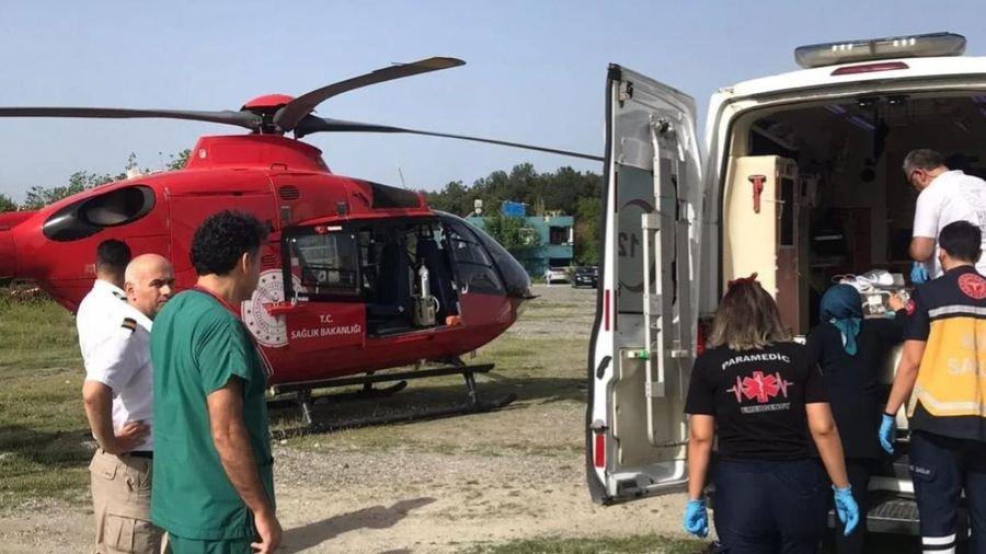 Hatay'da ambulans helikopter 4 günlük bebek için havalandı