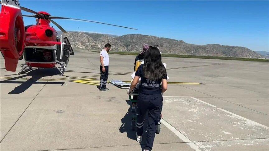 Şırnak'ta ambulans helikopter 91 yaşındaki hasta için havalandı