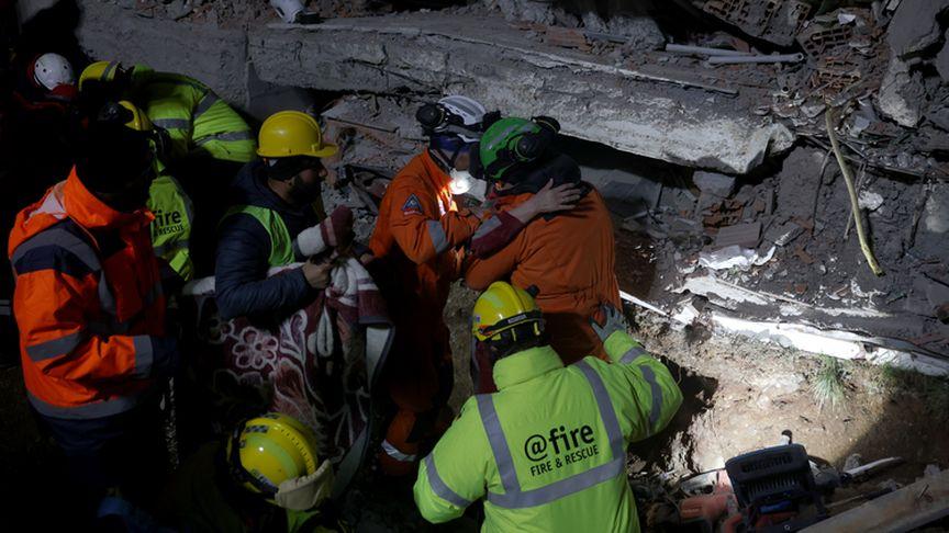 Avrupa'dan deprem bölgesine 3 binin üzerinde arama kurtarma ve sağlık personeli desteği