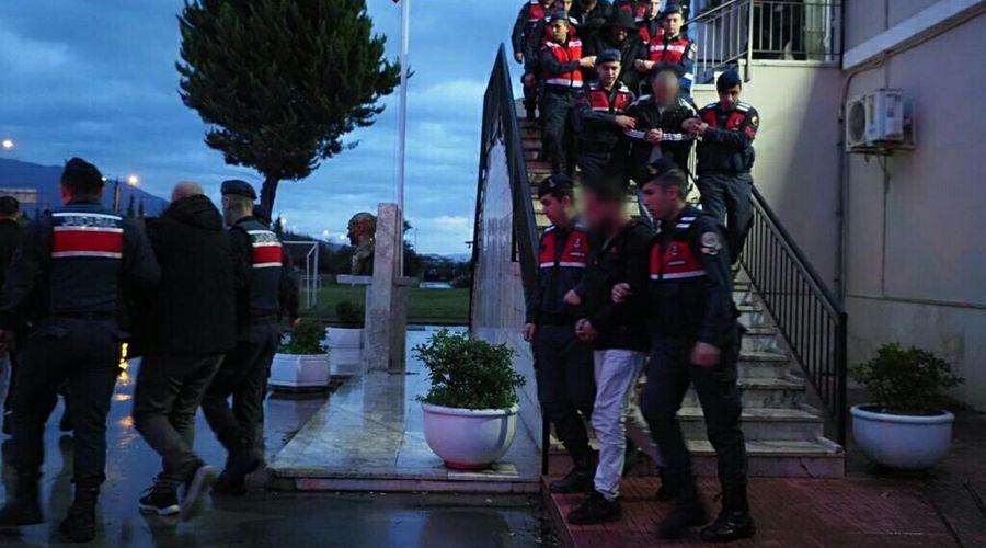 Aydın'da 'yeşil reçete' operasyonu: Biri doktor 10 şüpheli adliyede