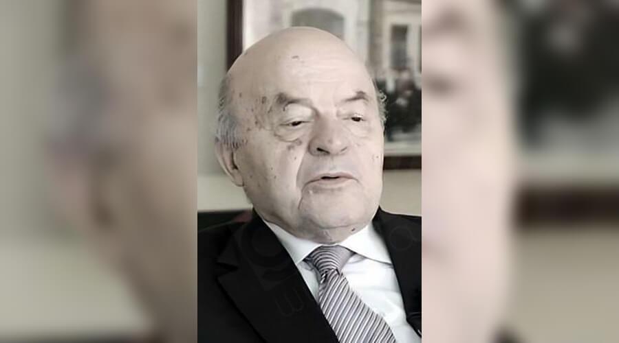 Eski başhekim hayatını kaybetti