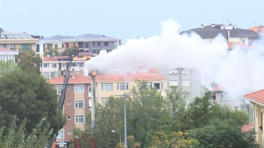İstanbul'da hastane bahçesinde korkutan yangın