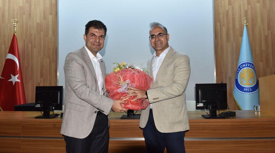 Dicle Üniversitesi Hastanesine yeni başhekim atandı