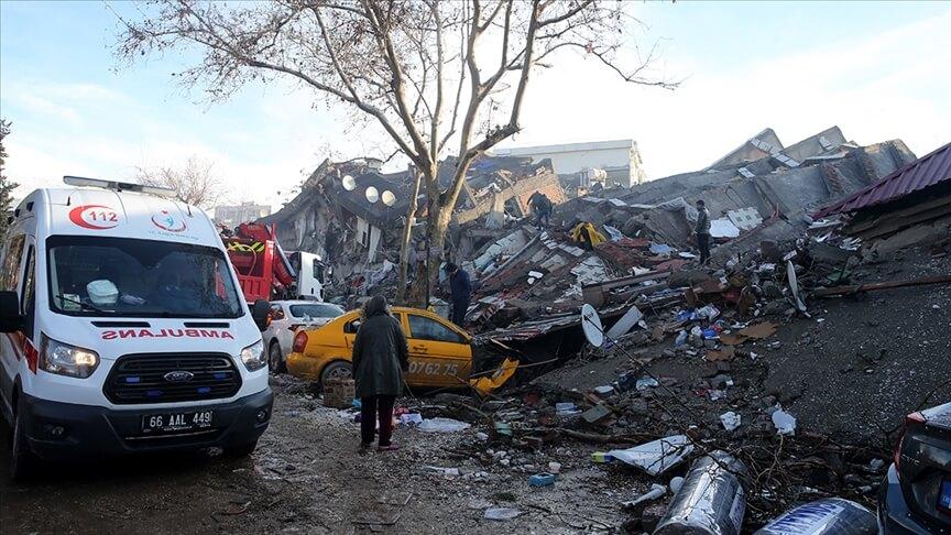 Deprem bölgesindeki aile hekimlerinin maaşları kesildi