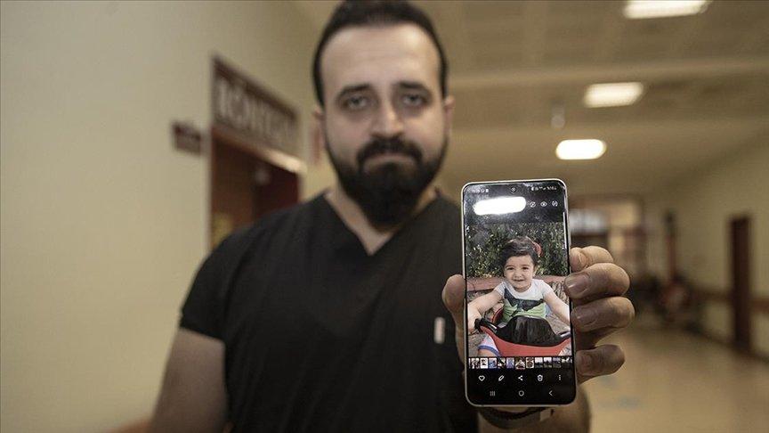 Kahramanmaraş'ta enkazdan çıkardığı oğlunu kurtaramayan sağlık çalışanı başkalarına umut oldu