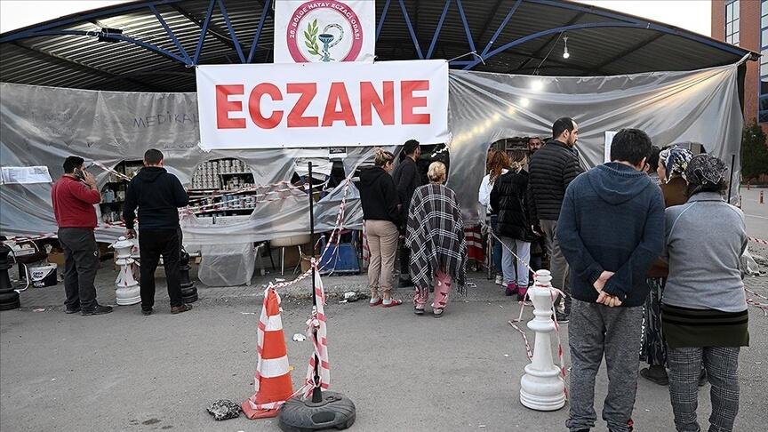 Türk Eczacılar Birliği 10 ilde 26 sahra eczanesi kurdu