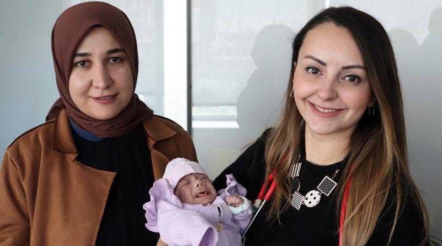 515 gram doğan Elif bebek, 98 günlük tedavi sonrası hayata tutundu