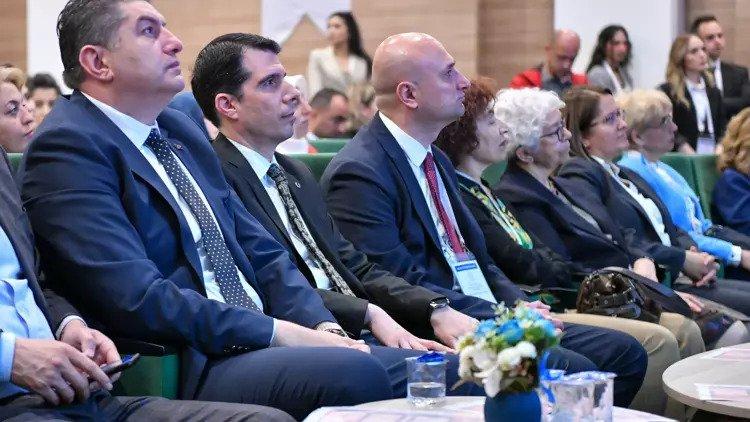 Etlik Şehir Hastanesinde 'Ebeler ve Hemşireler Kongresi' düzenlendi