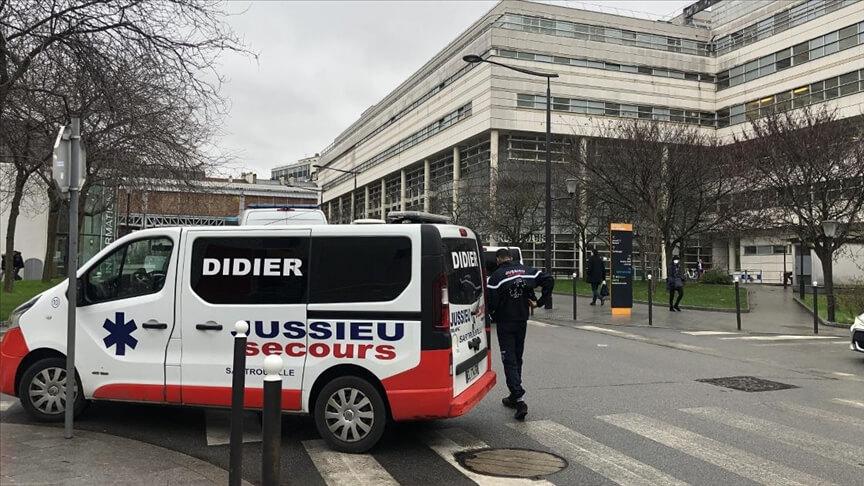 Fransa'da sağlıkta çözümsüz kalan sorunlar personeli yıldırdı