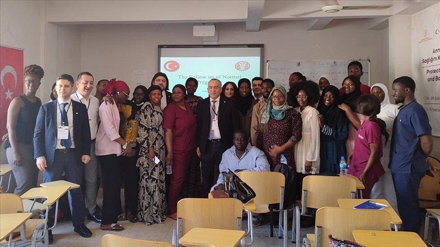 Türk hekimler, Gambiya'da anne ve bebek ölüm oranlarının düşürülmesi için kolları sıvadı