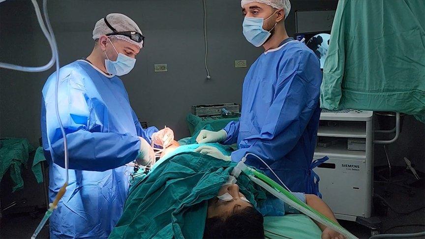 Gazze'yi ziyaret eden Filistin asıllı İngiliz doktor: Gazze Şeridi'ndeki doktorlar gerçek kahramanlar