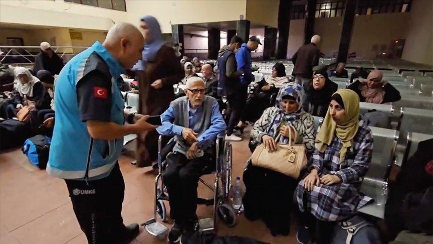 Gazze'den 61 hasta daha Türkiye'ye geliyor