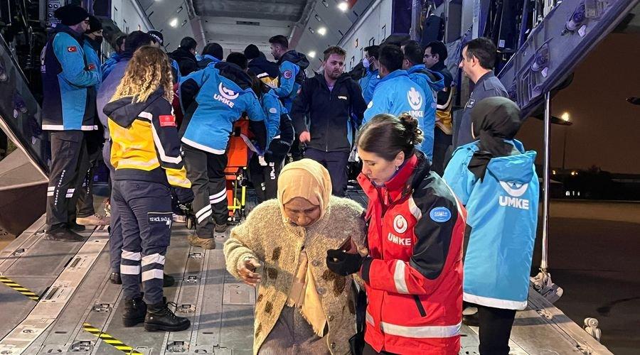 Gazzeli 85 hasta ve yaralı daha Mısır'dan Türkiye'ye getirildi