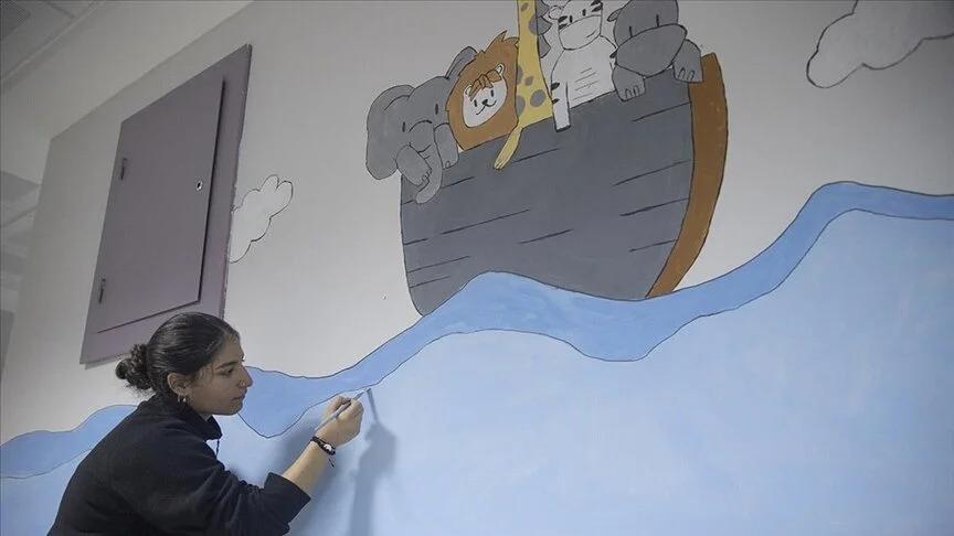Hastane duvarları lise öğrencilerinin tuvali oldu