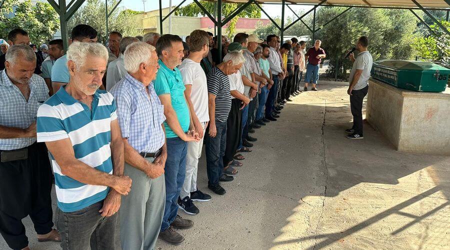 Hastane otoparkında eşi tarafından öldürülen hemşire toprağa verildi