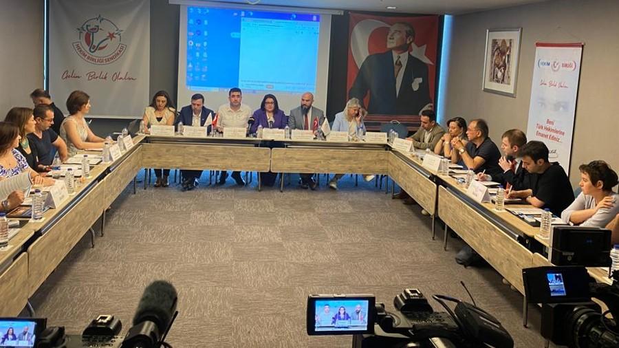 Hekim Birliği Sendikası : İdeolojik yaklaşımdan uzak hak arama mücadelesi mümkün