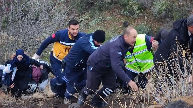 Çorum'da otomobiliyle baraj gölüne düşen hemşire yüzerek kıyıya çıktı