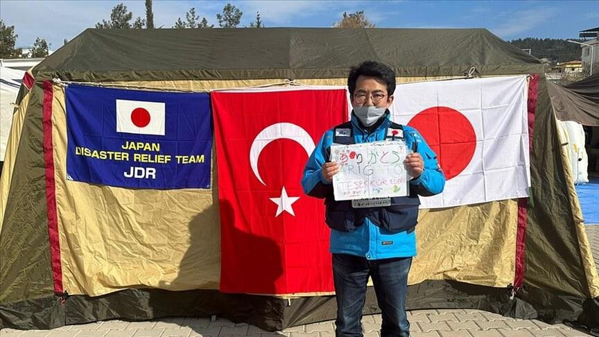 Deprem bölgesinde sahra hastanesi kuran Japon ekibe duygulandıran not