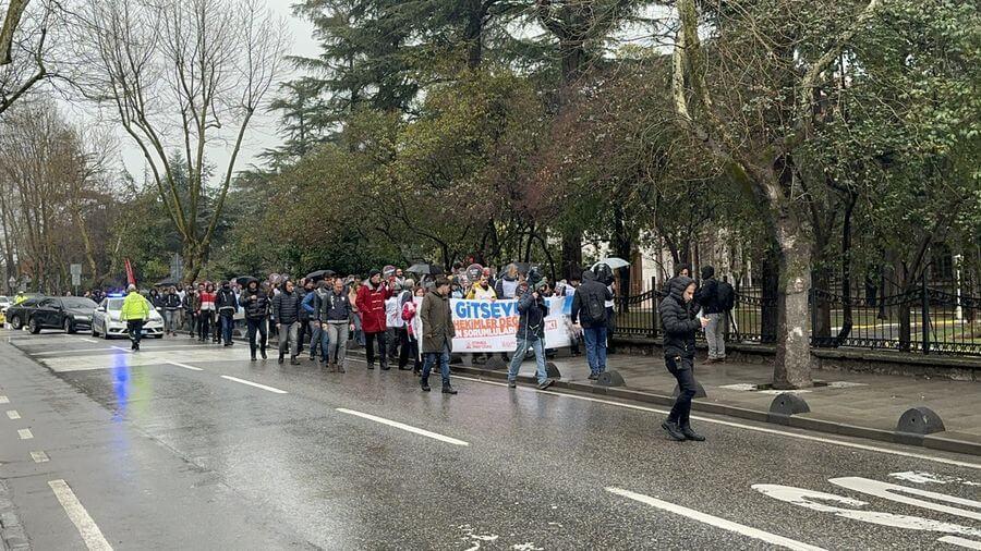 Kadıköy'de hekimler, depremde kaybettikleri meslektaşlarını andı