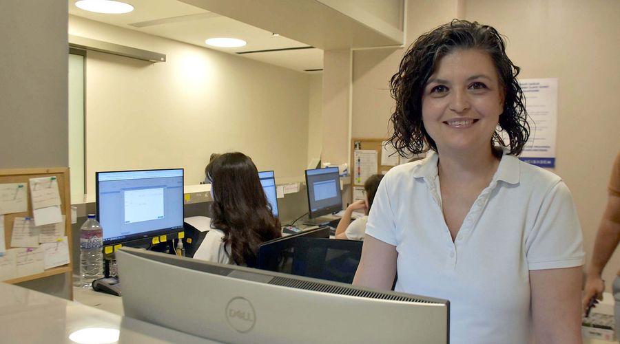 Kendisi gibi kanser hastalarına rehberlik yapıyor