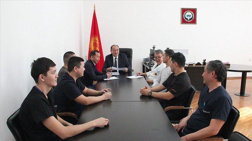 Kırgız hekimler, Türk meslektaşlarının desteğiyle ücretsiz böbrek nakline hazırlanıyor