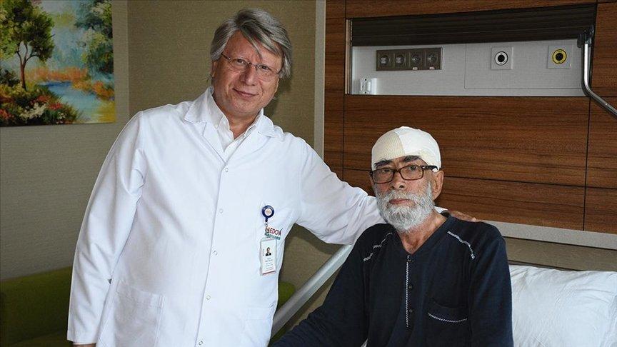 Prostattan beynine sıçrayan 3 tümörden 4 saatlik ameliyatla kurtarıldı