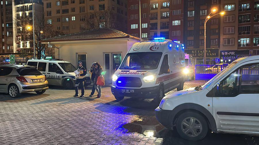 Sağlık çalışanlarına saldıran baba ve oğlu serbest