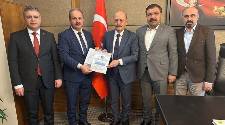 Sağlık-Sen Meclis'te: 'Nöbet ücretleri de kanun teklifine eklenmeli'