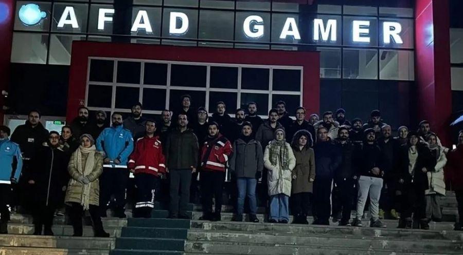 Kars'tan gönüllü 39 sağlık personeli deprem bölgesine gönderildi