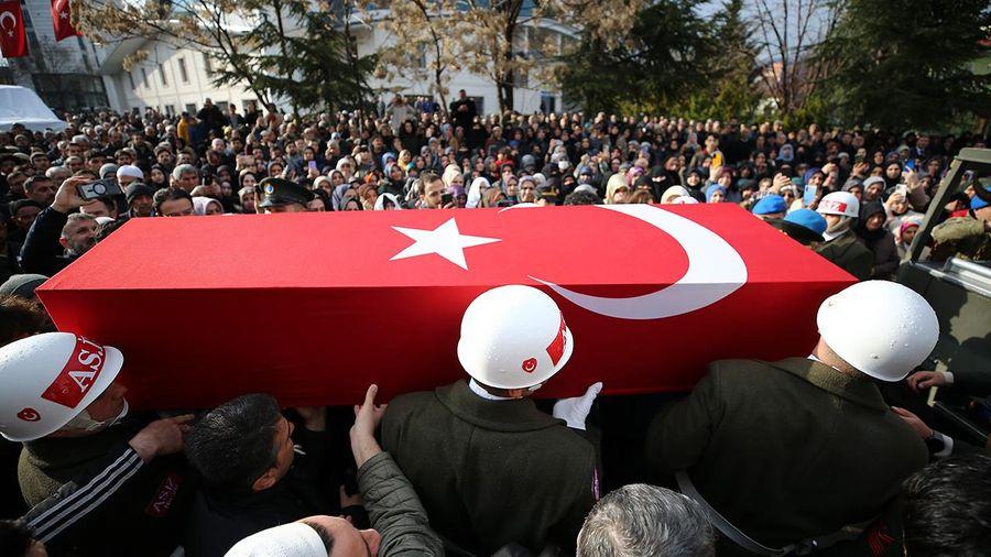 Şehit Tabip Teğmen Hulusi Elçi son yolculuğuna uğurlandı