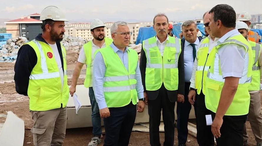 Sivas'ta 1071 yataklı hastanenin 2024'te hizmete açılması hedefleniyor