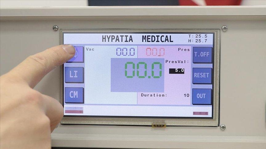 Solunumu destekleyip göğüs kafesi içinden kalp masajı yapabilecek cihaz laboratuvar testlerini geçti