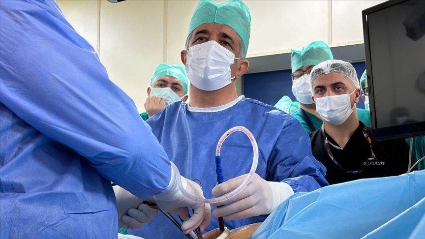 Erzurum'da düzenlenen 'kapalı yöntemle yemek borusu ameliyatı' eğitimi sona erdi