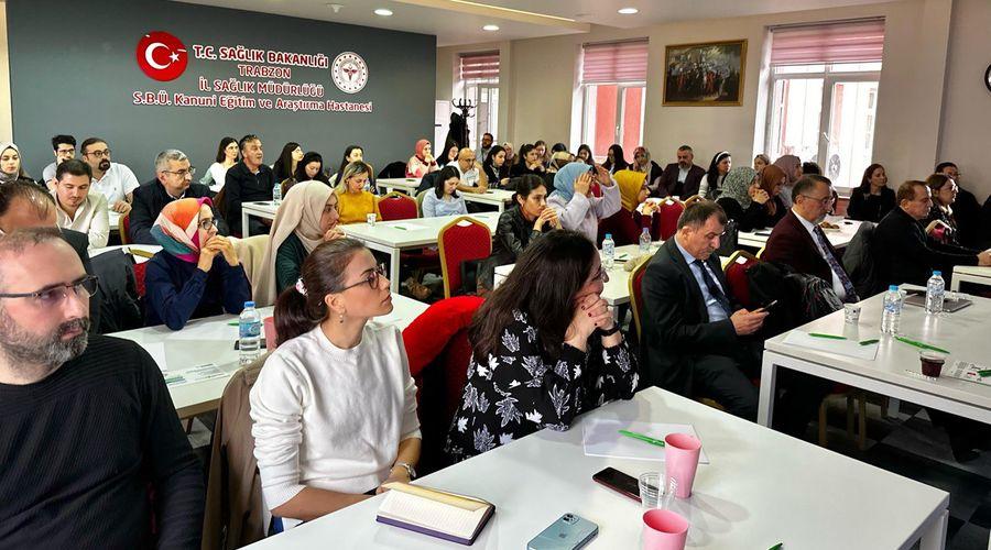 Trabzon'da 'Postpartum Kanamanın Cerrahi ve Medikal Yönetimi Sempozyumu' gerçekleştirildi
