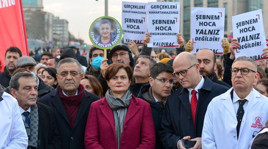 TTB Başkanı Fincancı'nın yargılanmasına başlandı