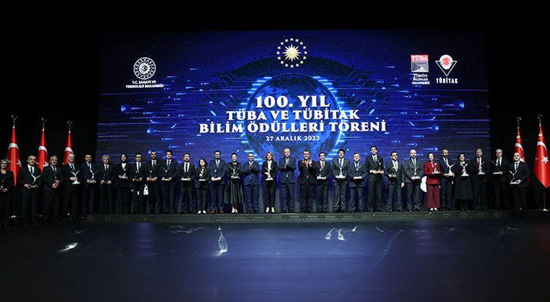 100. Yıl TÜBİTAK ve TÜBA Bilim Ödülleri Töreni gerçekleştirildi