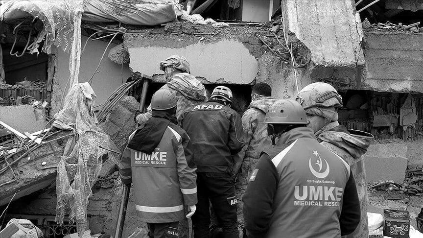 Sağlık Bakanı depremde hayatını kaybeden sağlık personeli sayısını açıkladı