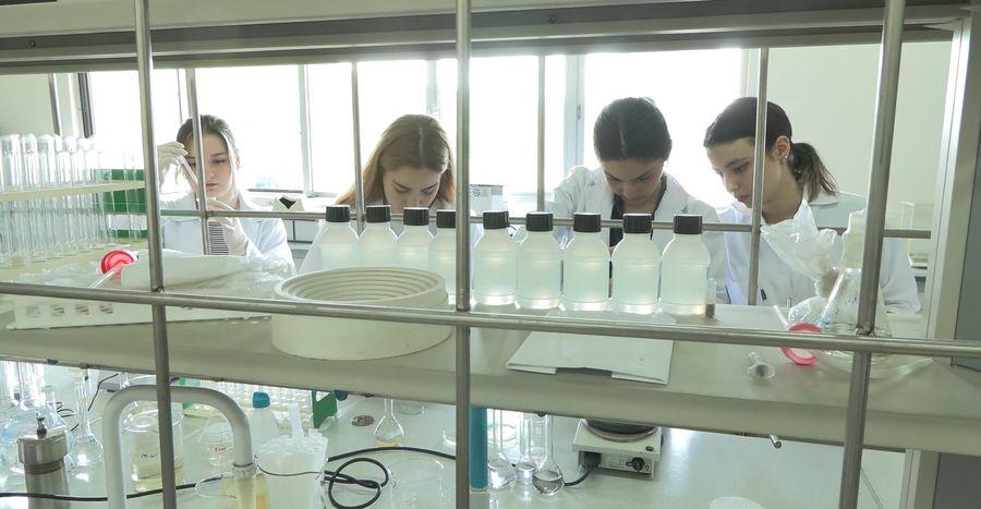 Üniversite öğrencileri anti bakteriyel yara bandı üretti