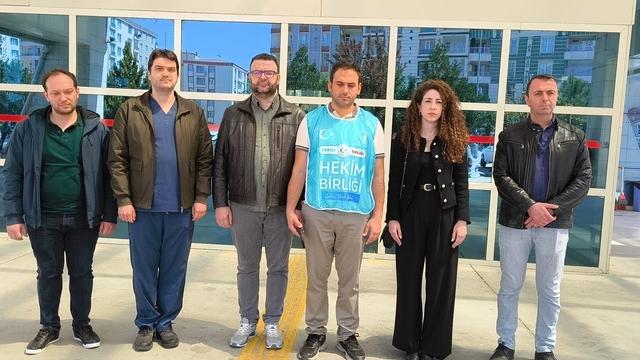 Hasta yakını tarafından öldürülen Dr. Ersin Arslan'a Siirt'te anma